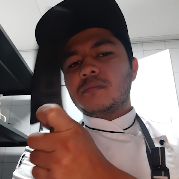 Profile photo of Carlos Espinel Amores